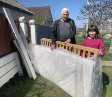Підтримка родин речами з гуманітарної допомоги